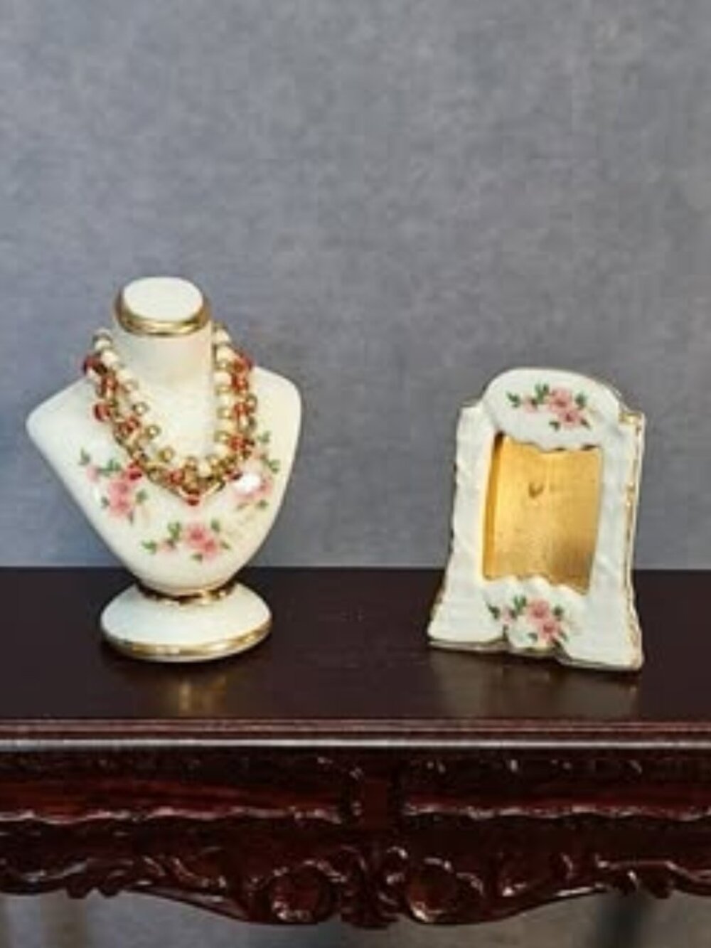 Dollhouse Miniature Vanity Items Reutter Porcelain 1:12 Scale